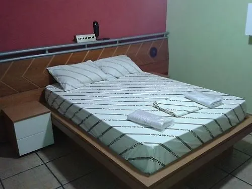 סאו פאולו Hotel Villa Da Penha 2*, סאו פאולו